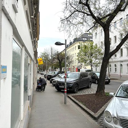Traumhafte Wohnung Fuer 2, Walk In Dusche, Extra Kueche, Nespresso, Zentral Vídeň Exteriér fotografie
